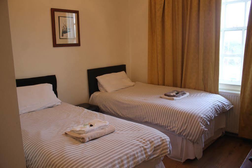 Hotel Jolly Waggoner Hounslow Exterior foto
